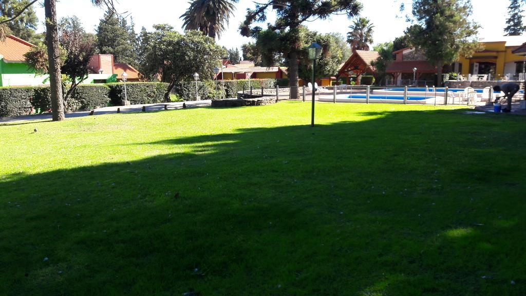 Hotel Parque Villa de Merlo Bagian luar foto