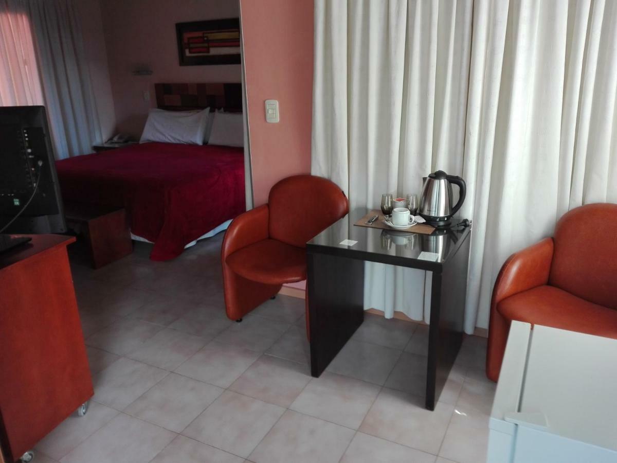 Hotel Parque Villa de Merlo Bagian luar foto